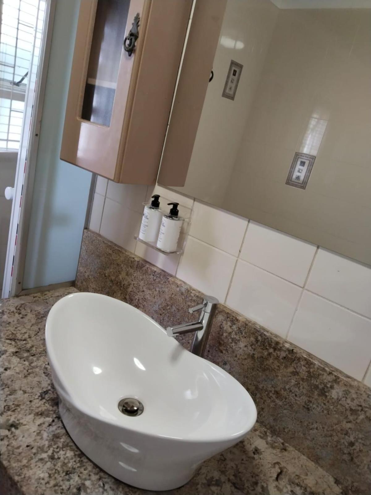 Oak Gardens Bed And Breakfast Newcastle Bagian luar foto