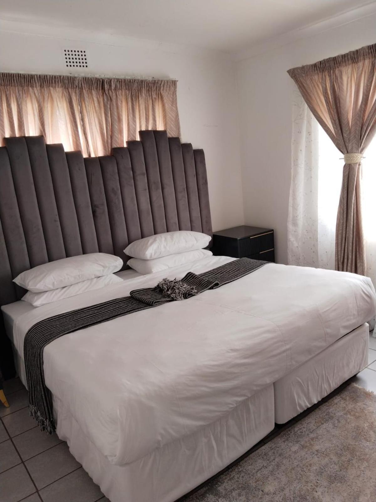 Oak Gardens Bed And Breakfast Newcastle Bagian luar foto