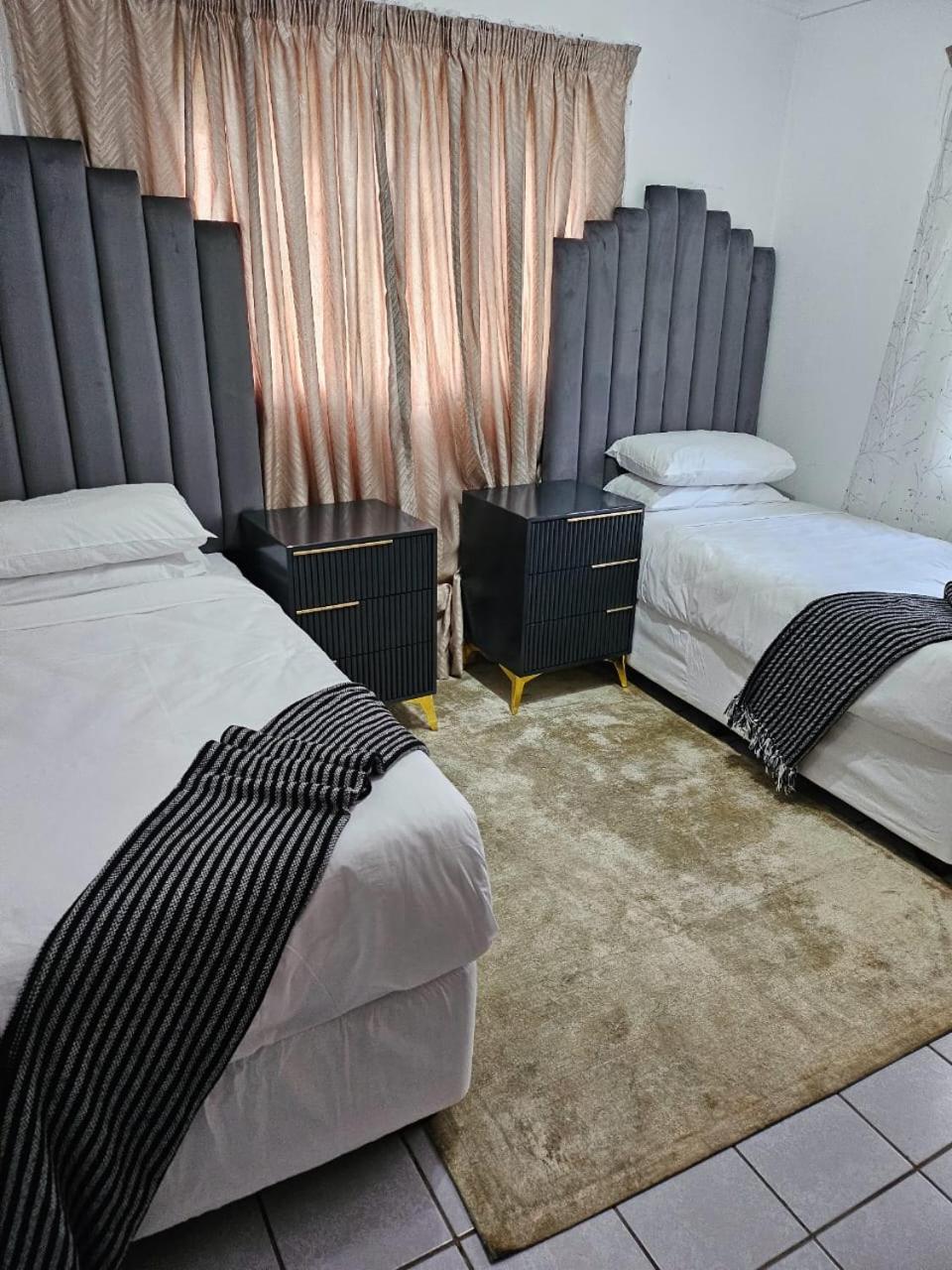 Oak Gardens Bed And Breakfast Newcastle Bagian luar foto